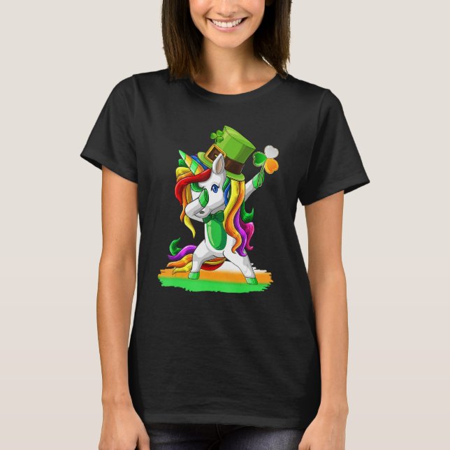 Cute Lucky Rainbow Unicorn Happy St Patricks Day F T Shirt (Framsida)