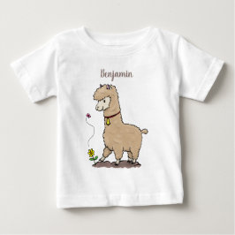 Cute lycklig alpaca med fjärilspinnar tecknad t shirt