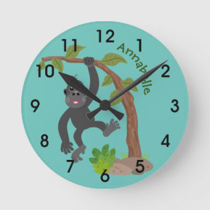 Cute lycklig baby gorilla-tecknad rund klocka