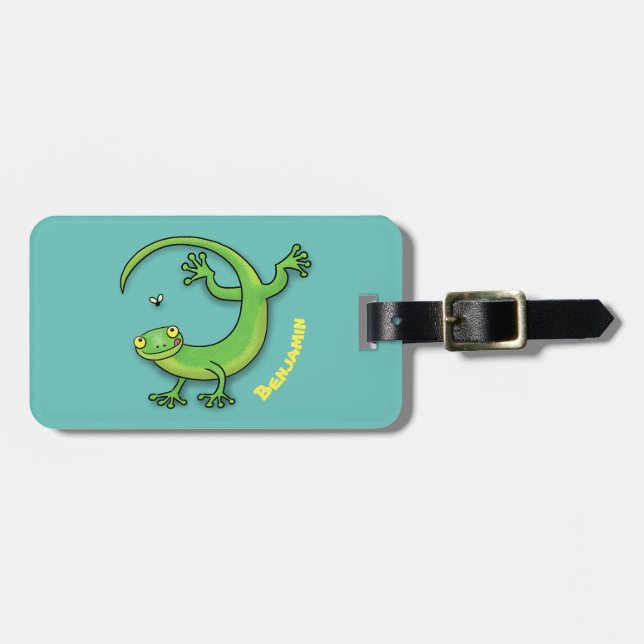 Cute lycklig grönt gecko hälsning med kryp tecknad bagagebricka (Horisontell Framsida)