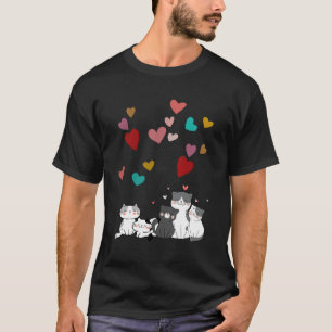 Cute lycklig-katter omgivna av hjärtan t shirt