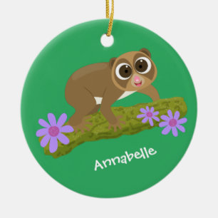 Cute lycklig långsam loris på gren tecknad julgransprydnad keramik