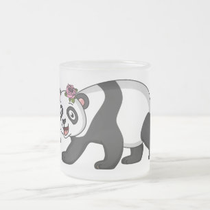 Cute lycklig panda björn med blomma tecknad frostad glasmugg
