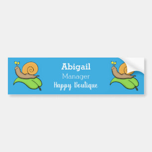 Cute, lycklig snigel på tecknaden löv bildekal