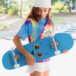 Cute Lycklig Tecknad Ansikte Anpassningsbar Person Mini Skateboard Bräda 18,5 Cm<br><div class="desc">Cute Lycklig Tecknad Ansikte Anpassningsbar Personlig Namn Skateboard har din personlig namn i modern typografi på en enkel blå bakgrund med en söt, leende tecknad ansikte. Anpassa genom att redigera texten i textrutan. Ge en anpassningsbar har gjort en gåva, skateboard-personlig till din favoritskateboarder för jul, födelsedag eller din BFF. Designad...</div>