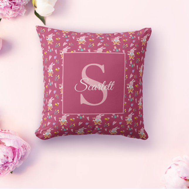 Cute magenta-trädgården mönster Monogram Namn Kudde (Skapare uppladdad)