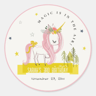 Cute Magic Unicorn Rosa Gult Barns födelsedag Runt Klistermärke