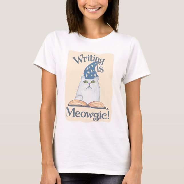 Cute Magic Writing Cat Cartoon Art Design T Shirt (Framsida)