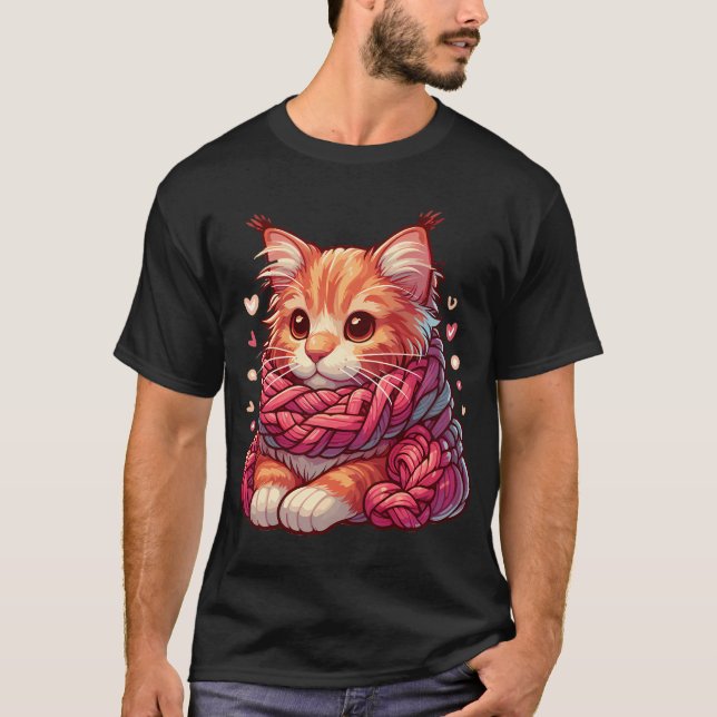 Cute Maine Coon Cat in Yarn Scarf T-Shirt (Framsida)