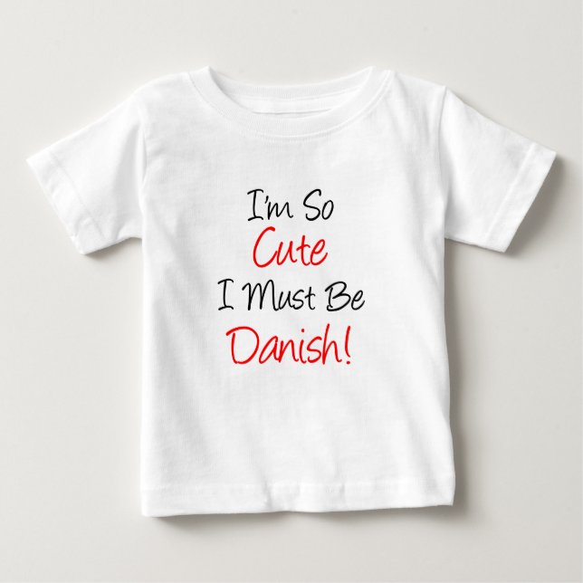 Cute måste alltså vara dansk t shirt (Framsida)