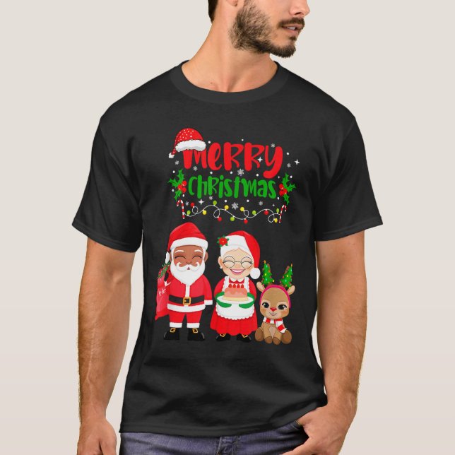 Cute Melanin Santa &amp; Mrs Claus Interracial Fam T Shirt (Framsida)