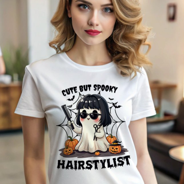 Cute men Spooky Hairstylist Halloween Barber Ghost T Shirt (Skapare uppladdad)