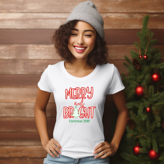 Cute Merry och Bright Jul Year Red and Grönt T Shirt (Skapare uppladdad)