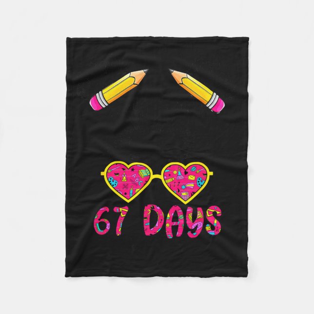 Cute Messy Bun 67 Days Smarter 67 Kids 67 Days Of  Fleecefilt (Framsidan)