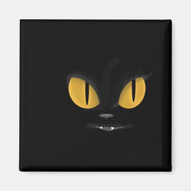 Cute Mischievous Black Cat med Fangs Magnet (Framsidan)