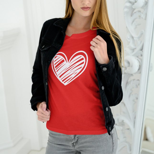 Cute Modern Hearts White Red Womens Valentines day T Shirt (Skapare uppladdad)