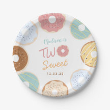 Cute Modern Pastel Donut Två sötsaker på födelseda