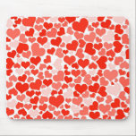 Cute Modern Red Heart Mönster Musmatta<br><div class="desc">Toppen söt och modern liten utskrift med hjärtan från hela färg. Perfekt för en söt utskrift eller självfallet Alla hjärtans dag!</div>