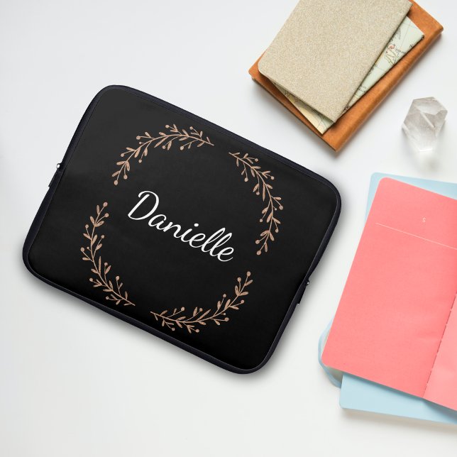 Cute Modern Simple Black & Guld Snyggt Monogram Laptop Fodral (Skapare uppladdad)