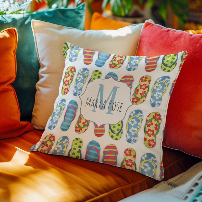 Cute Monogram Personlig Beach Kudde (Monogram cute flip flops artwork throw pillow. )