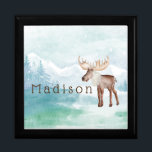 Cute Moose-Helgdag för Personlig Minnesask<br><div class="desc">Bilden på vattenfärgen visar en söt helgdag med bakgrunden på vinterscenen. Anpassa med anpassade text i modernt brunt teckensnitt</div>