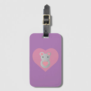 Cute Mouse som håller ett hjärta. Bagagebricka