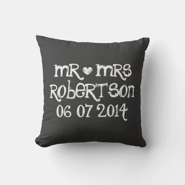 Cute Mr. och Mrs. chalkboard bröllop dekorativ kud Kudde (Framsida)