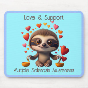 Cute MS Baby Sloth omgiven av ♥️ s Musmatta