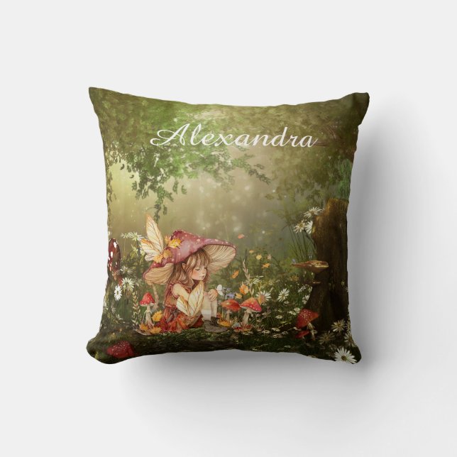 Cute Mushroom Fairy in Forest Kudde (Framsida)