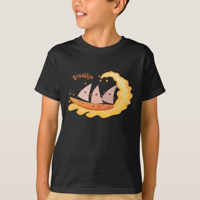Cute nachos maj chip surfande tecknad t shirt (Framsida)