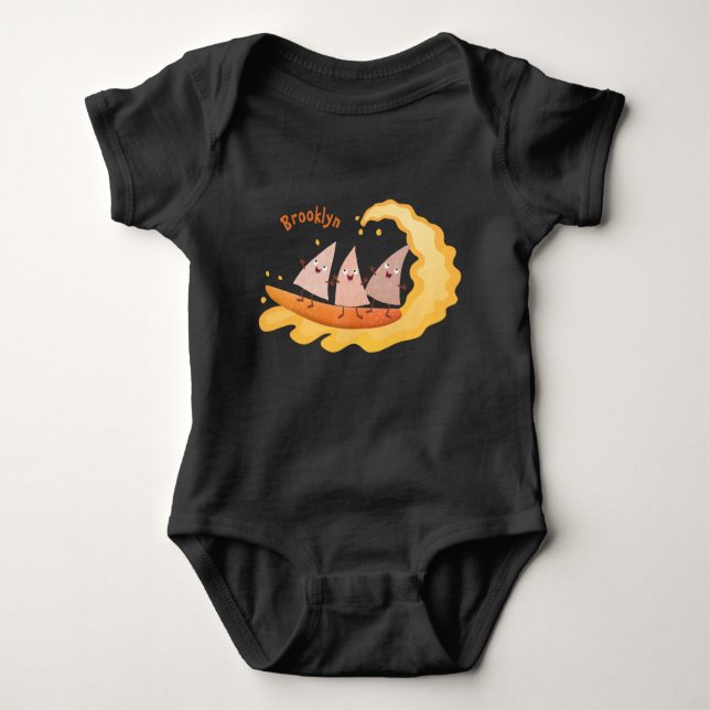 Cute nachos maj chip surfande tecknad t shirt (Framsida)