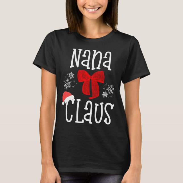 Cute Nana Claus Santa Grandma jul Pajama Fam T Shirt (Framsida)