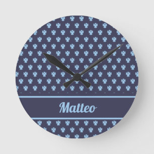 Cute navy blue ängel mönster personlig namn rund klocka