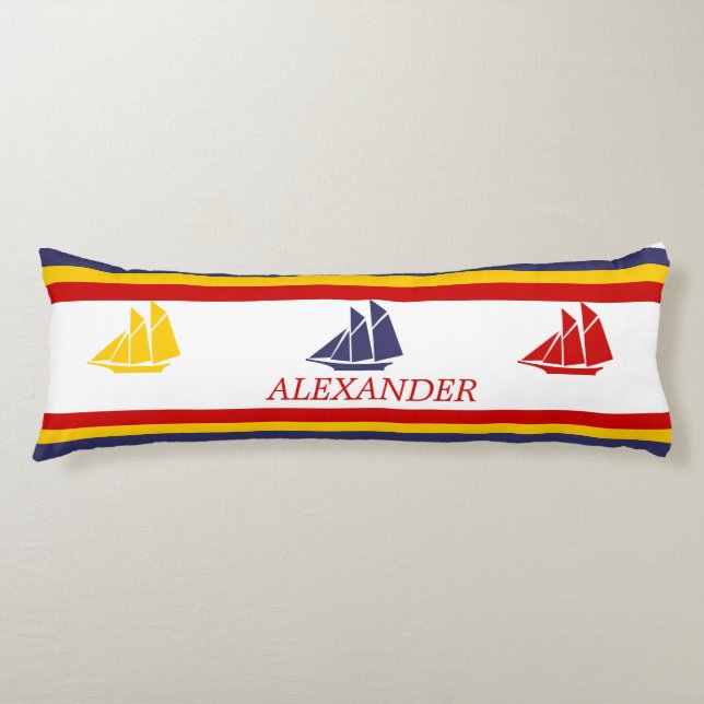 Cute Navy Blue Red Gult Sailboat-Rand nautiskt Kroppskudde (Framsidan)