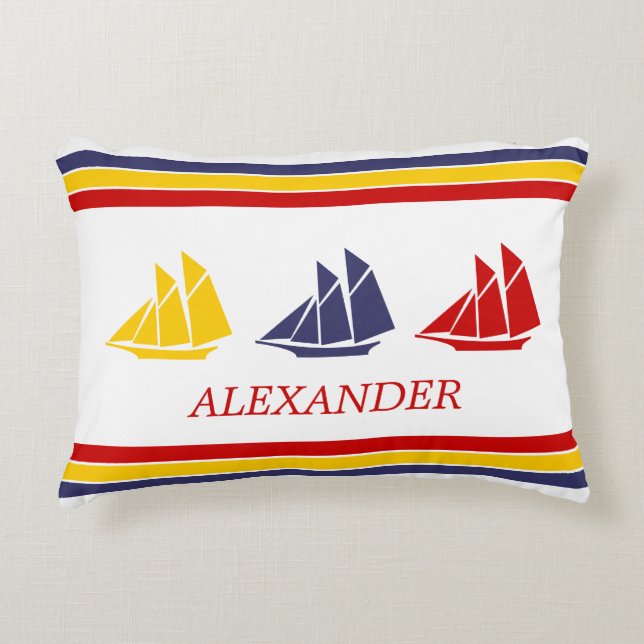 Cute Navy Blue Red Gult Sailboat-Rand nautiskt Prydnadskudde (Framsidan)