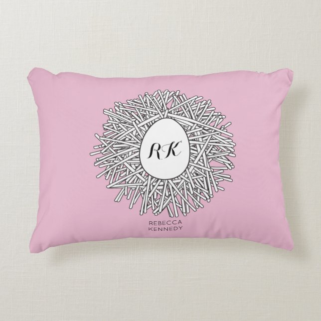 Cute Nest & Egg Personlig Initialer & Namn Rosa Prydnadskudde (Framsidan)