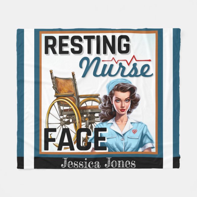 Cute Nostalgic Nurse Pinup Resting Nurse Ansikte Fleecefilt (Framsidan (Horisontell))