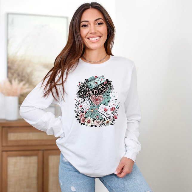 Cute Nurse Caregiver T Shirt (Skapare uppladdad)