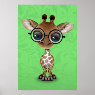 Cute Nyfikna Baby Giraffe Wearing Glass på Grönt Poster