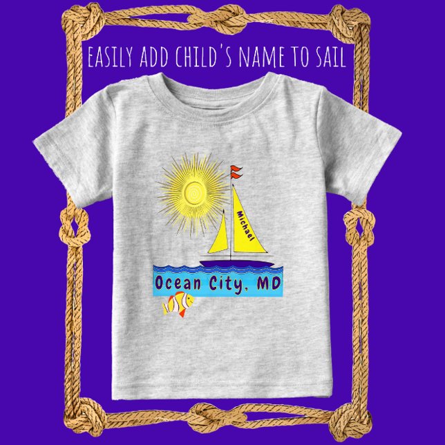 Cute Ocean City Sailboat Sol och Fish med Namn T Shirt (Adorable little sailboat shirt with name.)