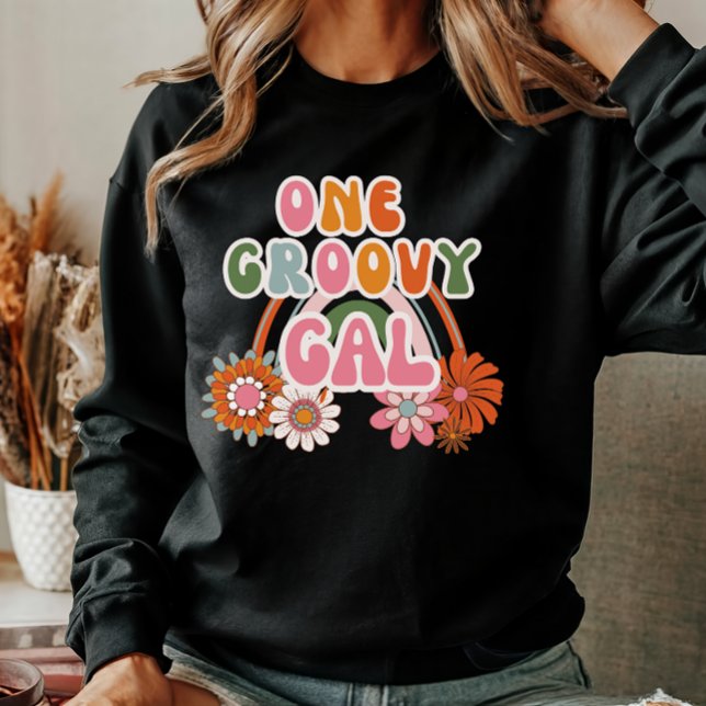Cute One Groovy Gal Blommigt Regnbåge Retro Kvinno T Shirt (Skapare uppladdad)