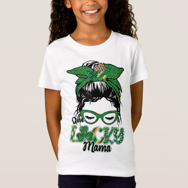 Cute One Lucky Mamma Messy Bun Lycklig St Patricks T Shirt (Framsida)