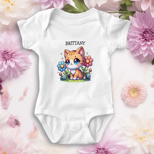 Cute Orange Kattunge i Personligen Flowers T Shirt (Skapare uppladdad)