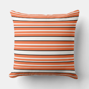 Cute orange vit rand kudde
