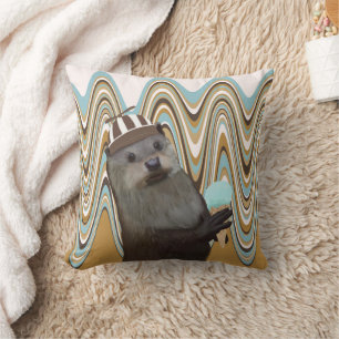 Cute Otter Holding Ice kräm på wirl-bakgrunden Kudde