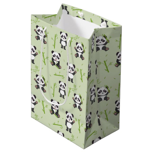 Cute Panda Bear Bamboo Kawaii Animals Pattern (Framsidan Vinklad)