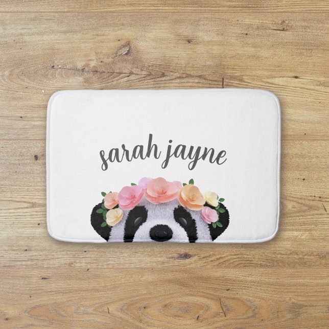 Cute Panda Bear Girl Personlig Kids Bath Mat Badrumsmatta (A cute panda bear bath mat with space for your name)