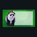 Cute Panda Bear i Santa Hat på Grönt Fraktsedel<br><div class="desc">Djurparaden Parad i Santa Hat på Gröntens julklappar, Dekorationer och tillbehör är vår roligt av en söt pandasbjörn som är utsliten i en röd julhatt som målas av vår talangbarn i bok, Traci Van Wagoner. På baksidan av många av de här roligt djurgåvorna hittar du också vår vita panda från...</div>