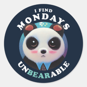 Cute Panda finner måndagar outhärdliga Pun Quote Runt Klistermärke