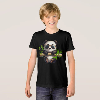 Cute panda unge med glasögon hängande från en bamb t shirt